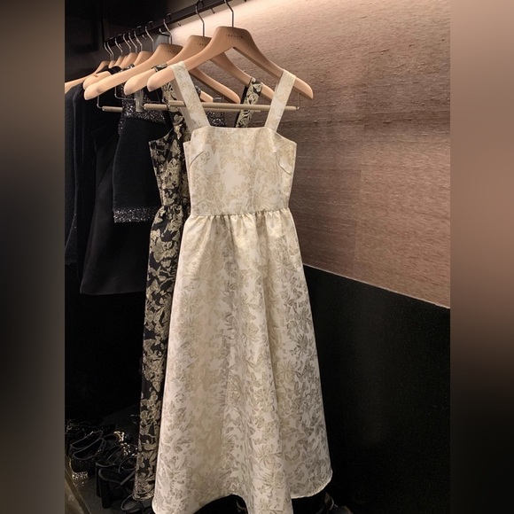 Dresses & Skirts - Luxury White Strapless Gold Butterfly Motif Maxi Dress
